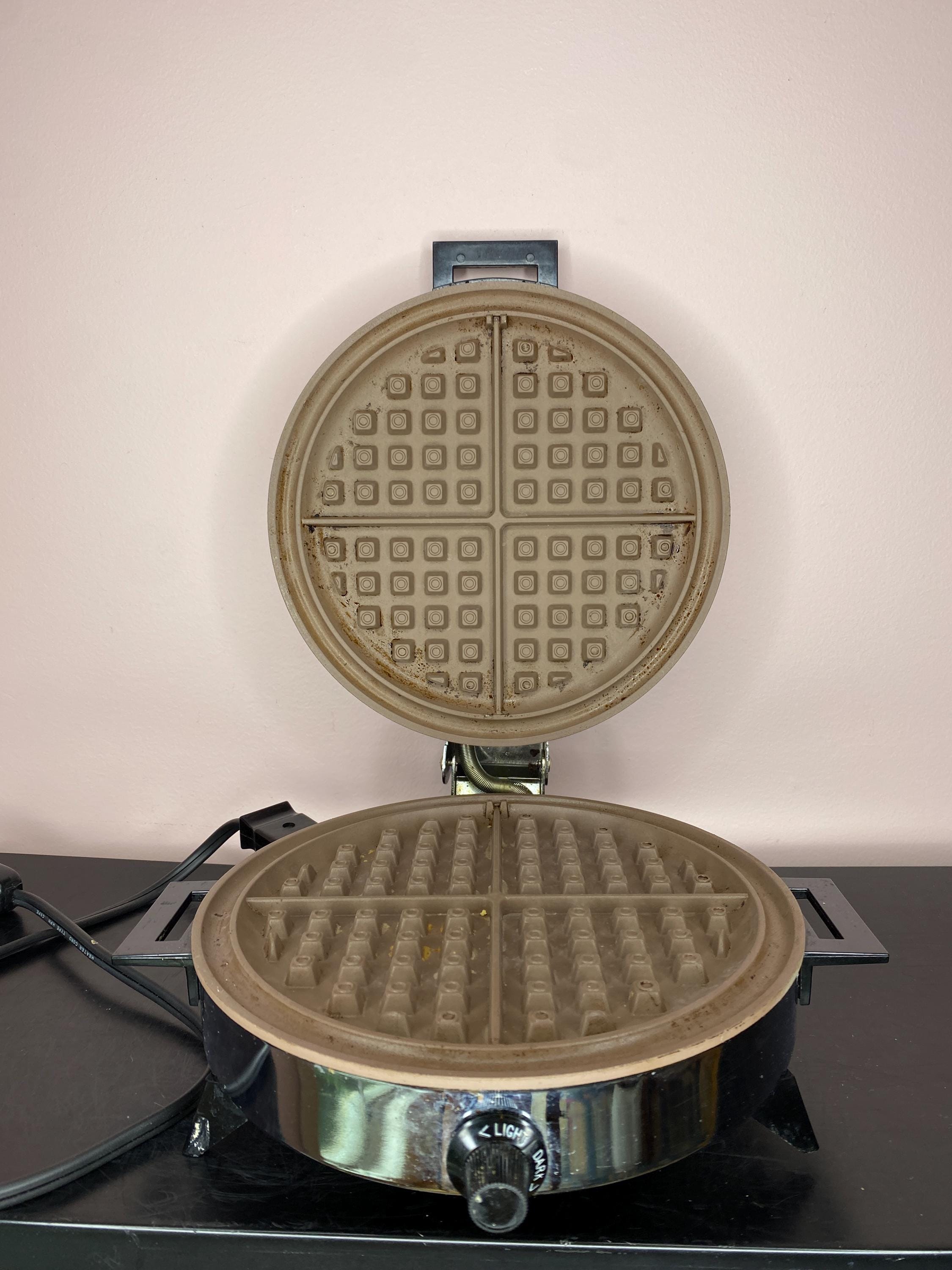 Vintage Electric Waffle Iron - Etsy