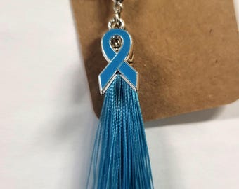 Llavero de concienciación de la cinta azul
