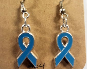 Pendientes de concienciación con lazo azul