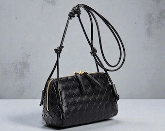 Bolso de hombro de cuero tejido a mano / Bolso de mano de tejido suave / Monedero de cuero genuino para mujer