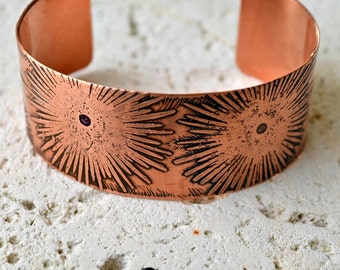 Etched copper cuff bracelet.  dandelion patterned bracelet.  Size small.