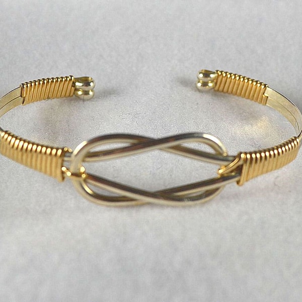 Tutorial de pulsera anudada con alambre enrollado (PDF, nivel intermedio)