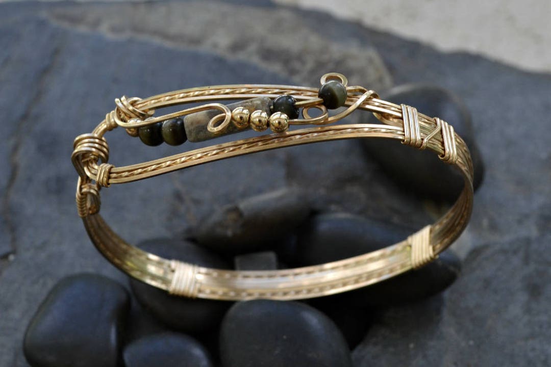 Wire Wrap Bracelet TUTORIAL Only. Traditional Style With Top Closure