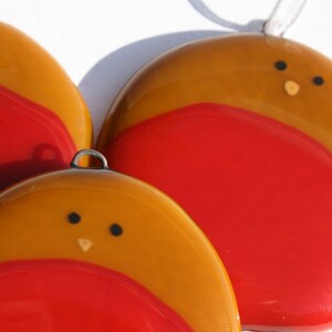 Set of 3 Fused Glass Robin Decorations in Gift Box Medium Size image 7