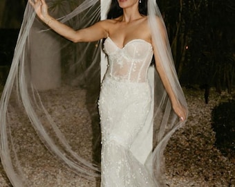 Soft French Tulle Wedding Veil, Minimalist Veil, Classic Ivory Veil, Short Bridal Veil, Elegant Wedding Accessories, Bride Gift