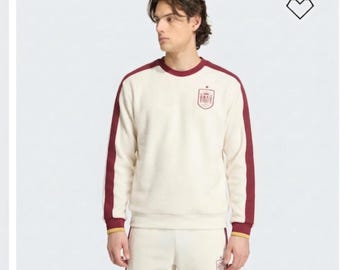 Conjunto de treino inspirado na seleção espanhola de futebol | Moletom e calça de moletom vermelhos e amarelos para torcedores de 2026 da The Jacket Studio Co.