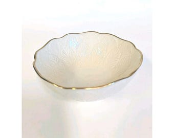 Lenox Greenfield Bowl Geprägte Blätter Cremefarbene Goldzierleiste Vintage Made In USA