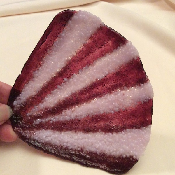 CRANBERRY SEASHELL Soap Dish Fused Glass Decorative SeaShell Shape
