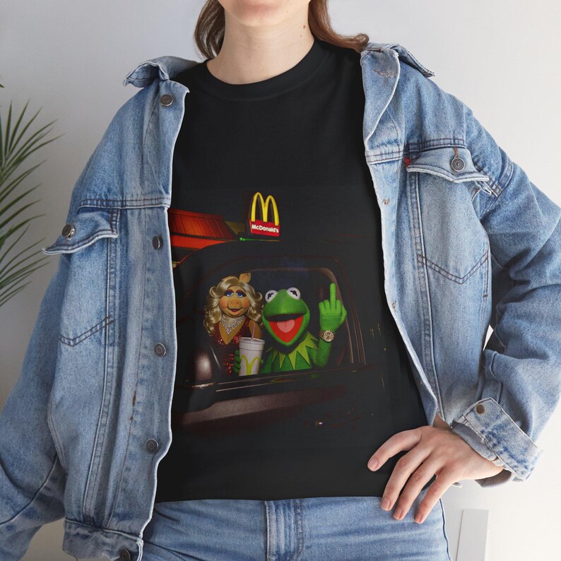 Kermit Frog Miss Piggy Fast Food Car T-shirt, Retro Rebel Attitude ...