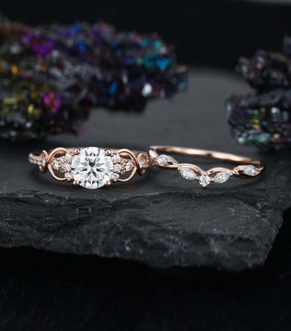 1ct Round Cut Moissanite Engagement Ring Set Vintage Rose Gold Bridal Ring Set Diamond Cluster Wedding Stacking Band Promise ring set