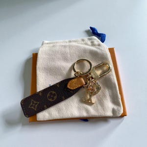 Louis Vuitton Key Ring – Gold-Tone Hardware Vintage Authentic Bag Charm