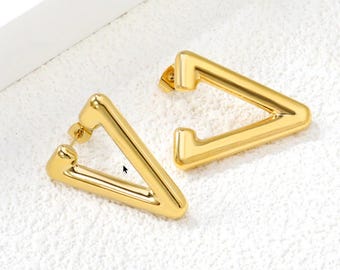Pendientes huecos en forma de V