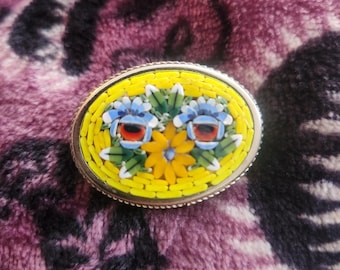 Spilla in micro mosaico