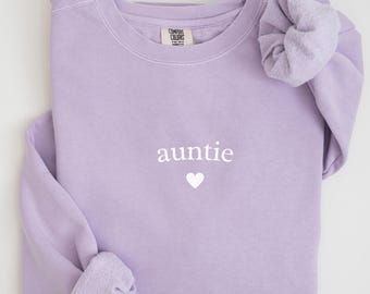 Auntie Sweatshirt Comfort Colors Christmas Gift for Auntie New Aunt Gift Pregnancy Announcement TShirt Auntie Shirt Aunty Birthday Gift