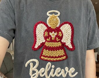 Włóczka Believe Christmas Angel Faux Yarn PNG, dzianina w kolorze czerwonym i złotym, sublimacja DTF Design