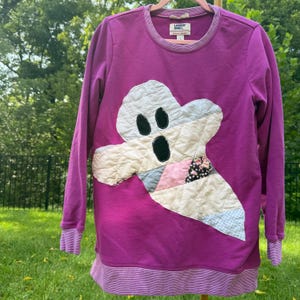 Vintage Lands' End Upcycled Ghost Sweatshirt – Quiltad lapptäcke Halloween-topp (storlek liten)