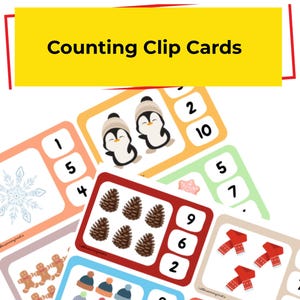 Puede incluir: Tarjetas de pinza para contar coloridas con ilustraciones de temática invernal como pingüinos, piñas y muñecos de nieve. Cada tarjeta muestra diferentes objetos y opciones numéricas para el aprendizaje temprano. El texto "Counting Clip Cards" está en la parte superior.
