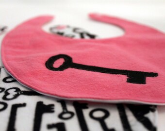 Key Bib and Burp Cloth Pink 5 Piece Set - SALE