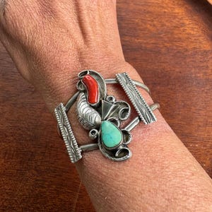 Vintage Navajo Sterling-Manschettenarmband mit Türkis und Koralle