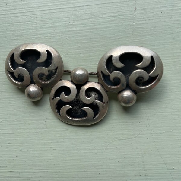 Ana Maria Nunez de Brilanti sterling pin 1940s