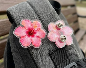 Pink Hibiscus Acrylic Pin, Realistic Tropical Flower Brooch, Kawaii Botanical Aesthetic Backpack Charm, Whimsical Summer Garden Gift