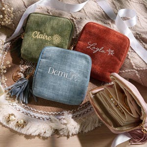 Personalized Woven Travel Jewelry Holder with Tassel, Custom Name Pouch, Bridesmaid Gifts Travel Jewelry Case