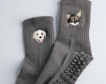 Custom Embroidered Dog and Cat Face Pilates Socks, Non-Slip Grip Yoga Socks, Gift for Pilates and Pet lovers, Memorial Gift