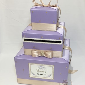 Caixa de cartão lavanda e champanhe com strass dourados para doce 16, quinceanera, casamento, aniversário