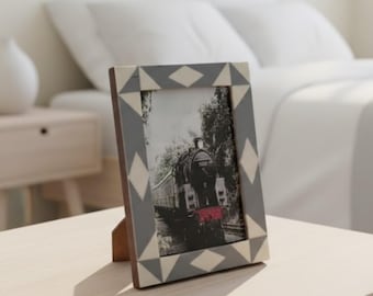 Marco de fotos de resina e incrustaciones de hueso hecho a mano / Marco de fotos moderno para mesa