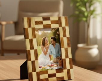 Marco de fotos con incrustaciones de madera hecho a mano / Patrón de tablero de ajedrez / Decoración rústica moderna para el hogar
