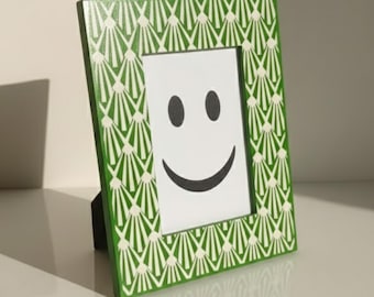 Marco de fotos de resina verde / Marco de fotos con diseño art déco / Decoración para el hogar hecha a mano