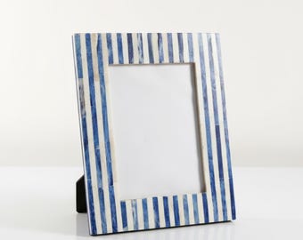 Marco de fotos con incrustaciones de hueso azul / Marco de fotos a rayas hecho a mano / Decoración costera para el hogar