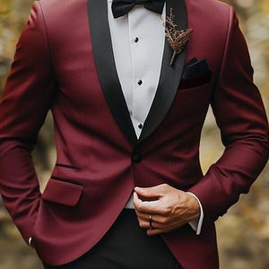 Traje de esmoquin burdeos con solapa de chal, ropa formal para novios en bodas y fiestas.
