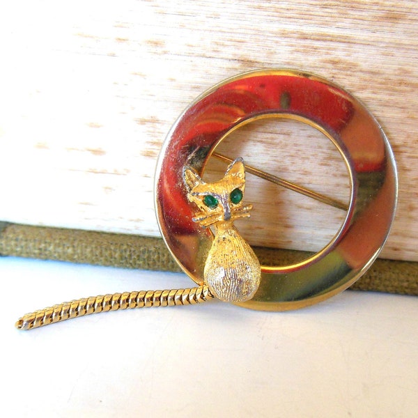 Vintage Cat Brooch Circle Rhinestone Articulated Tail Gold 60's (item 78)