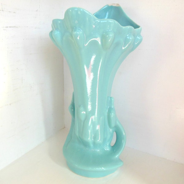 Vintage Vase Pottery Light Blue Cattails 50's (item 54)