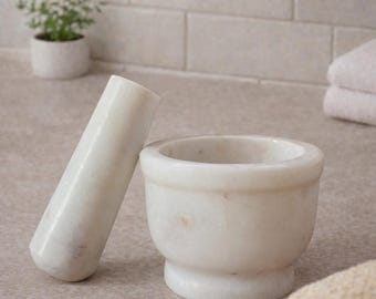 Mortaio e pestello in marmo massiccio / Decorazione da cucina in pietra naturale