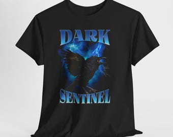 Mörk Sentinel Crow T-shirt, gotisk korpgrafik, mörk estetisk kråka, nattväktare fågelkonst T-shirt, gotisk djurskjorta