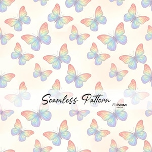 Puede incluir: Un patrón sin costuras con mariposas de acuarela en colores del arcoíris, incluyendo rojo, naranja, amarillo, verde, azul y morado. Las mariposas están sobre un fondo beige claro. Se muestra el texto "Seamless Pattern".