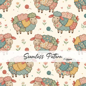 Puede incluir: Un patrón continuo que presenta ovejas ilustradas con cuerpos estilo patchwork en tonos rosa, azul y amarillo, acentuados con estampados florales y de cuadros vichy. El diseño incluye pequeñas flores y ovillos de lana sobre un fondo crema con texto.