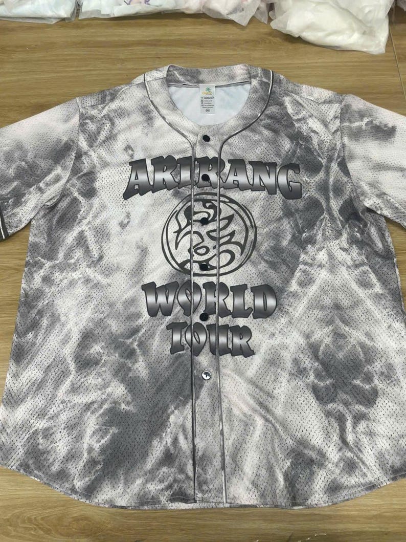 Niestandardowa koszulka baseballowa Bangtan Arirang, koszulka kibica armii Kpop 4 kolory, Bangtan World Tour 2026 Merch, prezent z dekoltem w szpic, koszulka baseballowa BT zdjęcie 7