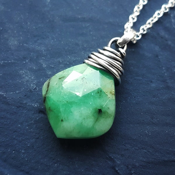 Graceful Emerald necklace with Sterling silver, stunning May birthstone necklace, unique gift for her