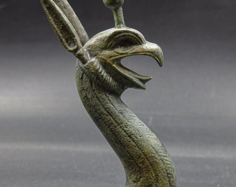 神話のグリフィンヘッドブロンズ像、ギリシャ神話のモンスター、金属アート彫刻、コレクターアート、室内装飾