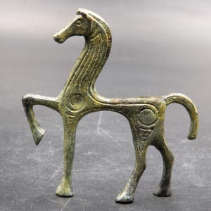 Mini griechische Bronzepferd, Altgriechisch Geometrische Ära Metall Kunst Skulptur, Museum Reproduktion, Griechische Kunst, Pferde Dekor, Bronze Jahrestag