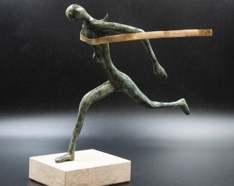 Statua in bronzo di corridore al traguardo, scultura in metallo dell'antica Grecia, grande statua di atleta greco, arredamento unico per la casa