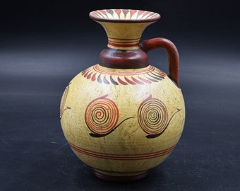 ギリシャ新石器時代のテラコッタ容器、幾何学模様の彫刻が施されたもの