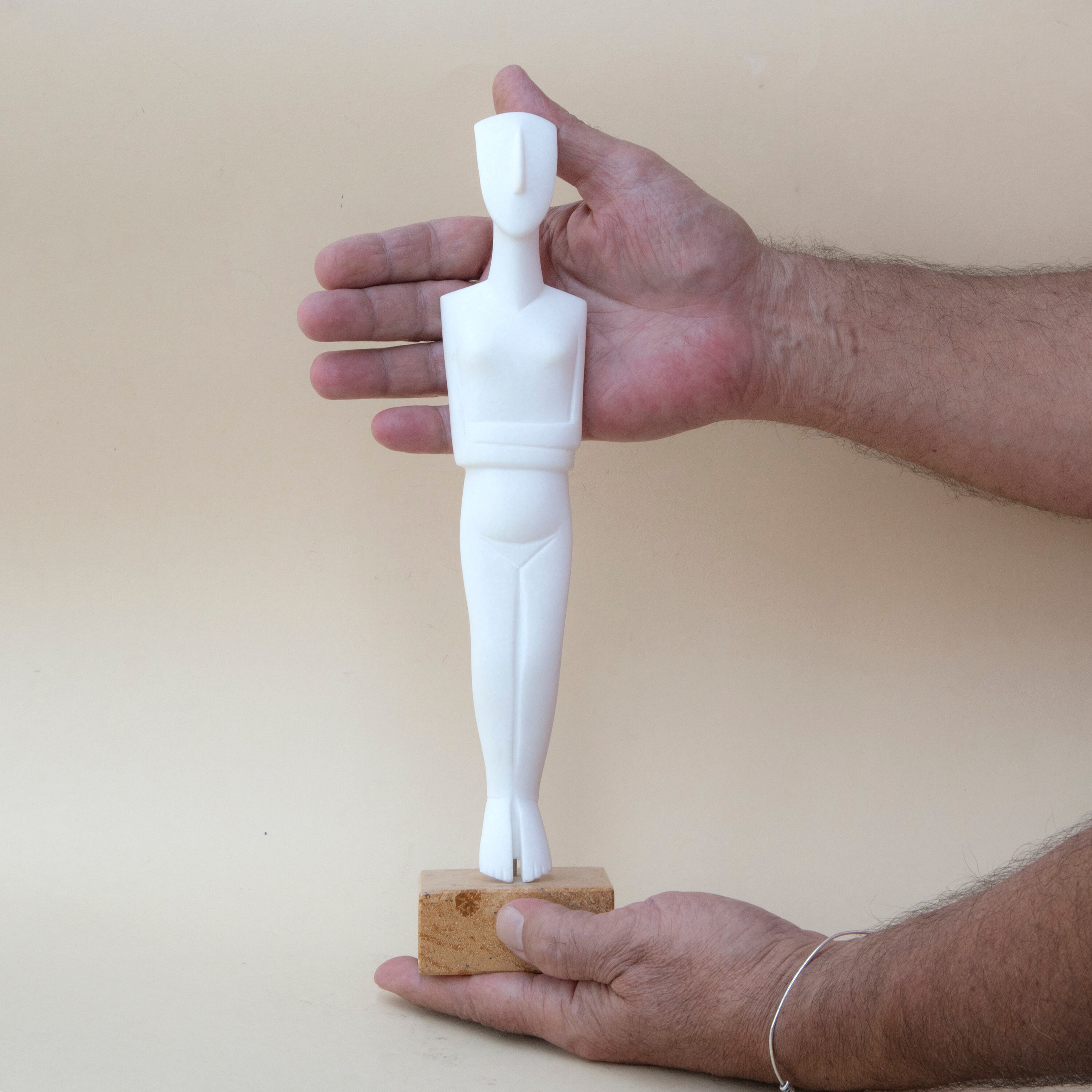 cycladic art figures