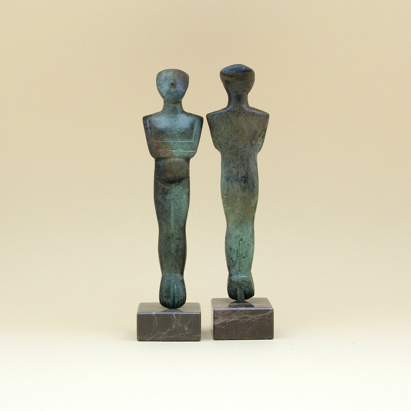 cycladic art figures