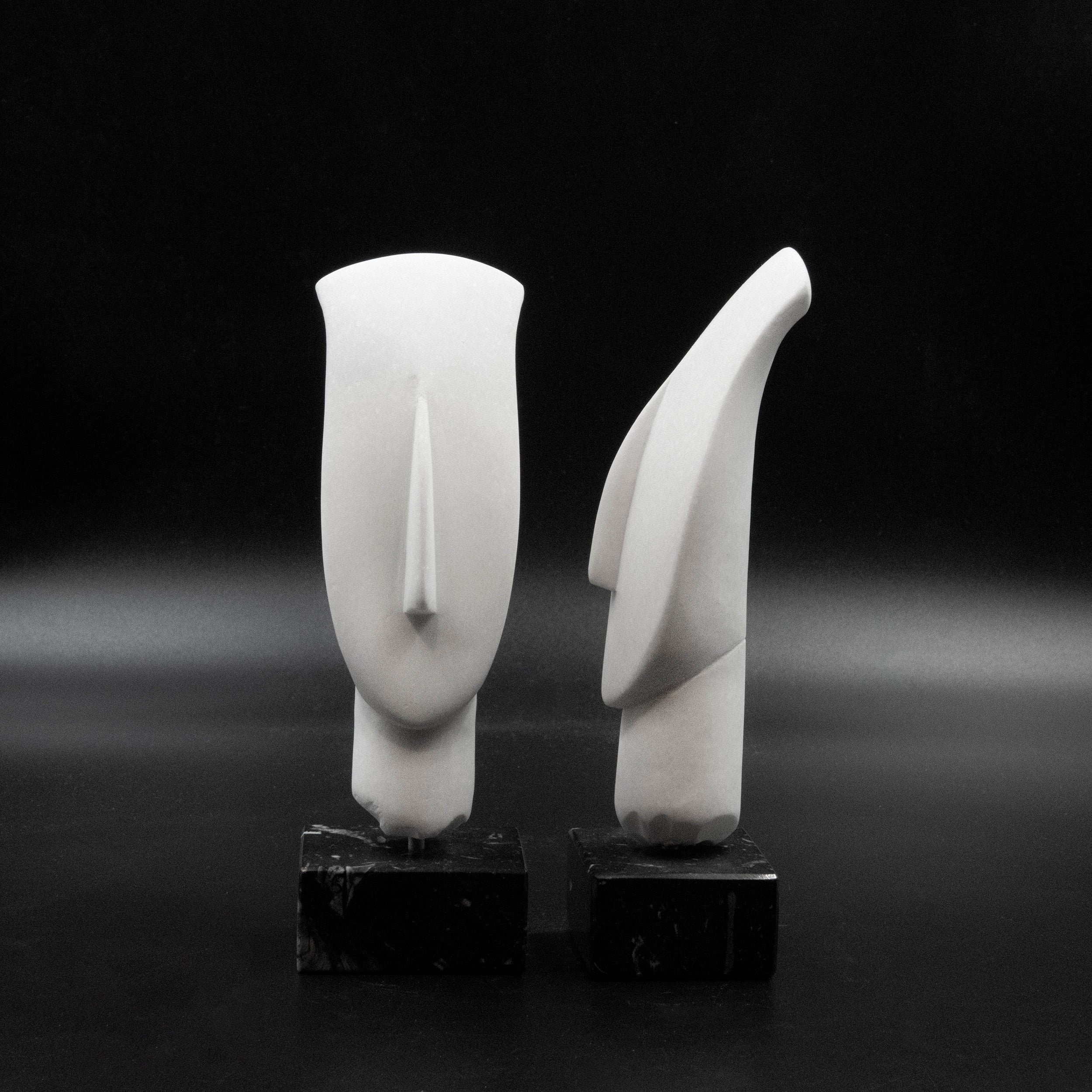 cycladic statue