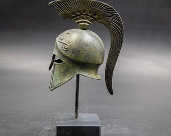 古代ギリシャのスパルタの青銅製兜（紋章付き）、戦争用兜博物館