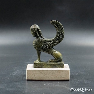 Pequeña estatua de bronce de esfinge, criatura mítica griega antigua, monstruos de la mitología griega, réplica de museo, escultura de metal, decoración del hogar imagen 3